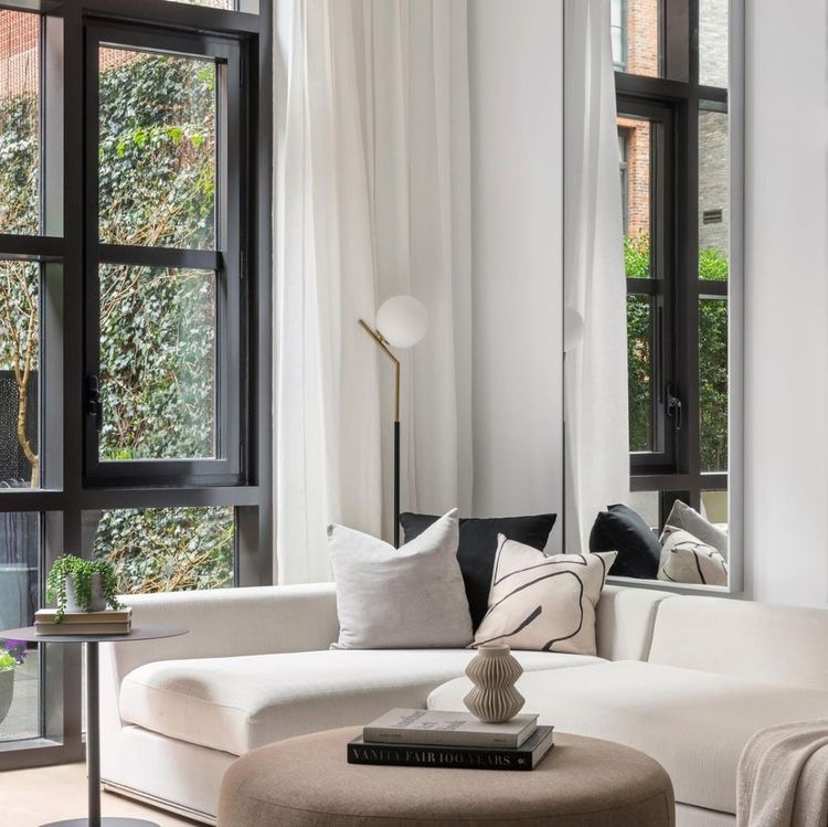 “NYC luxury home staging living room – DreamRose Design”